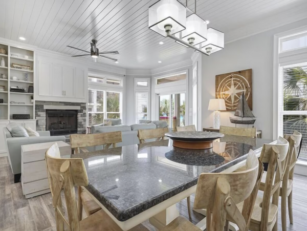 Steps to the Beach 7 Bedroom Home Sleeps 21 Guests in Destin