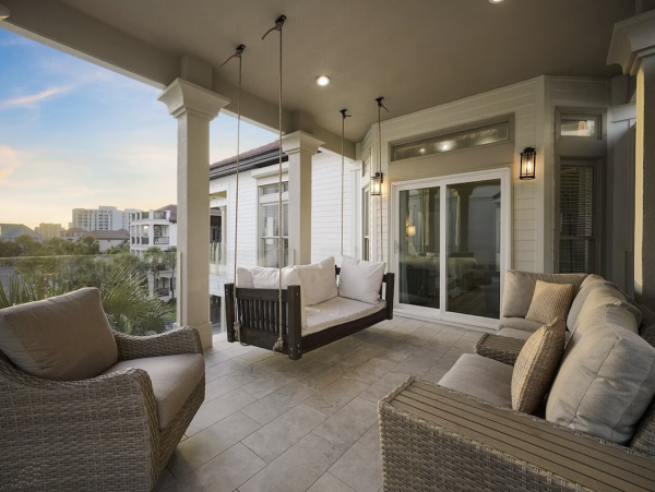 Steps to the Beach 7 Bedroom Home Sleeps 21 Guests in Destin