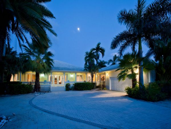 Cayman Islands Home 985321