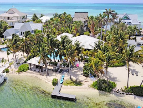 Cayman Islands Home 985321