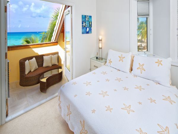 Cayman Islands Home 985323