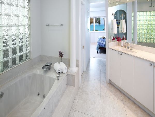 Cayman Islands Home 985323