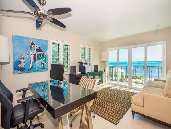 Cayman Islands Home 985324