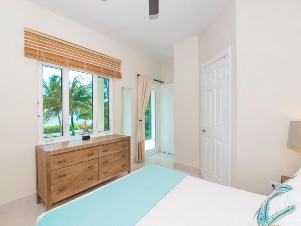 Cayman Islands Home 985324