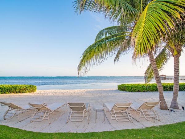 Cayman Islands Home 985324