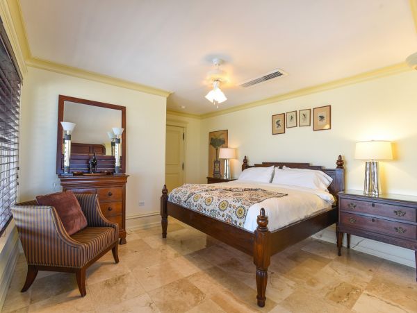 Cayman Islands Home 985325