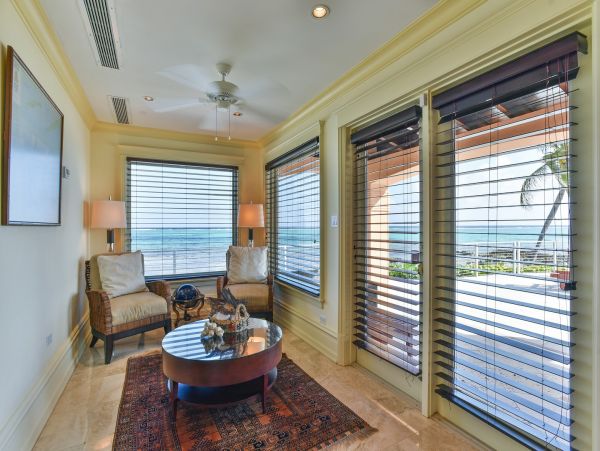 Cayman Islands Home 985325