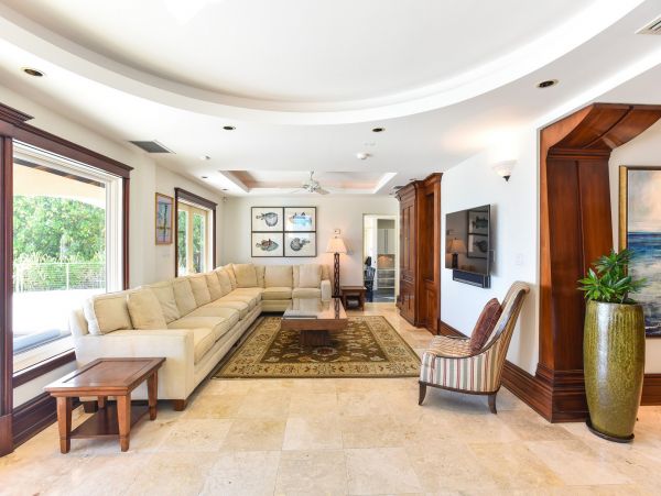 Cayman Islands Home 985325