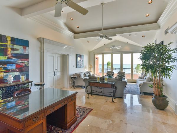 Cayman Islands Home 985325