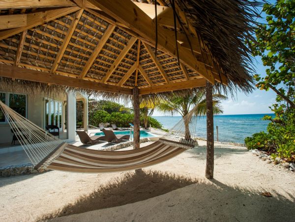 Cayman Islands Home 985326