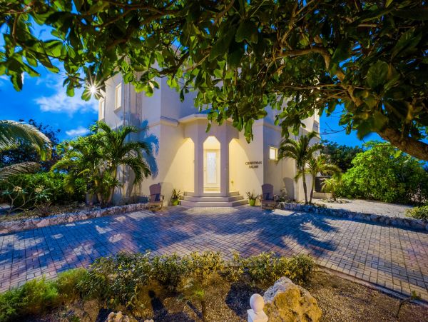 Cayman Islands Home 985326