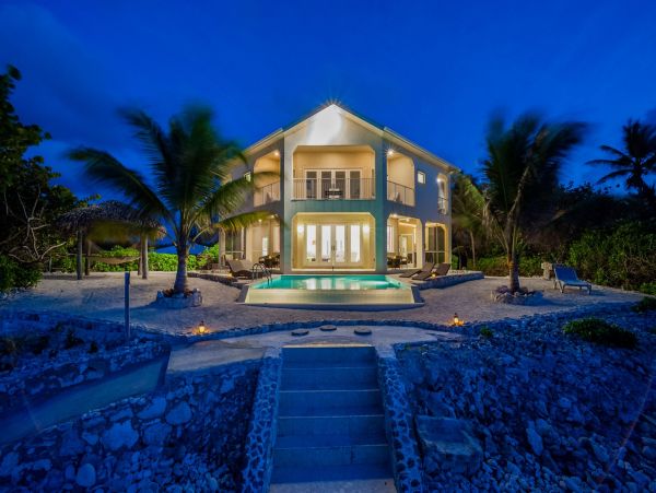 Cayman Islands Home 985326