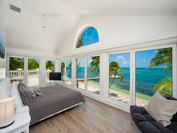 Cayman Islands Home 985328