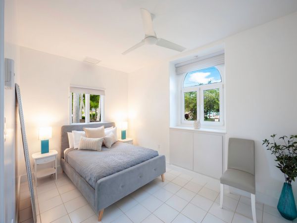 Cayman Islands Home 985328