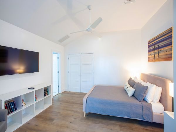 Cayman Islands Home 985328
