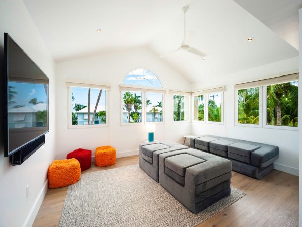 Cayman Islands Home 985328