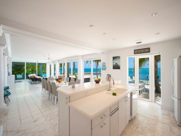 Cayman Islands Home 985328