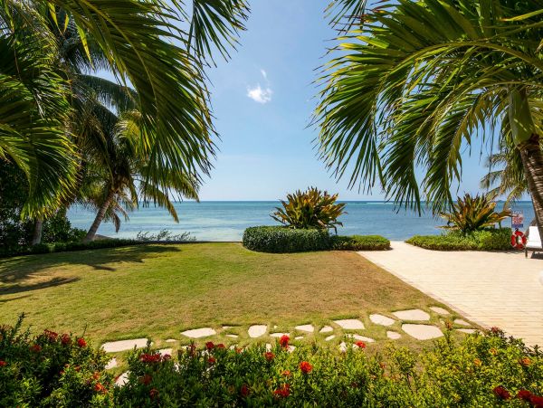 Cayman Islands Home 985331