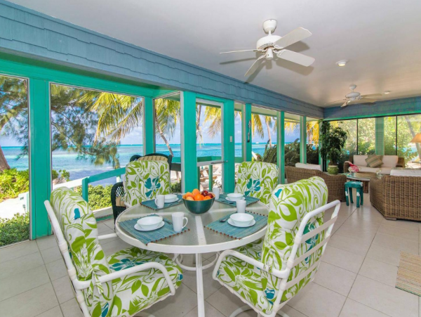 Beachfront Three Bedroom Vacation Rental in Cayman Islands