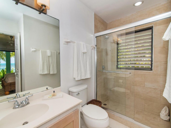 Beachfront Three Bedroom Vacation Rental in Cayman Islands