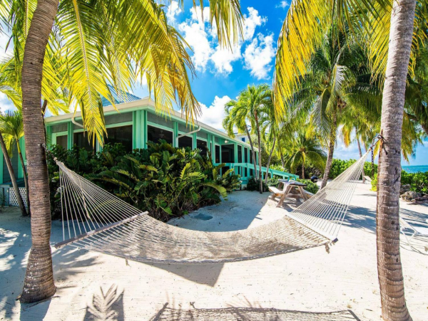 Beachfront Three Bedroom Vacation Rental in Cayman Islands