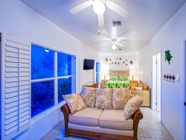 Cayman Islands Home 985335