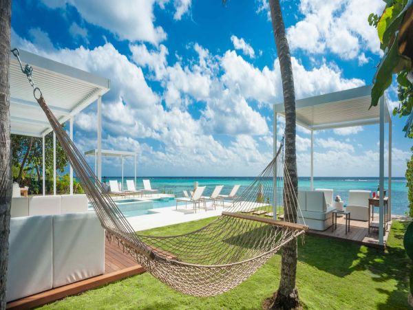 Cayman Islands Home 985337