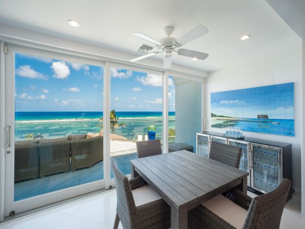 Cayman Islands Home 985338