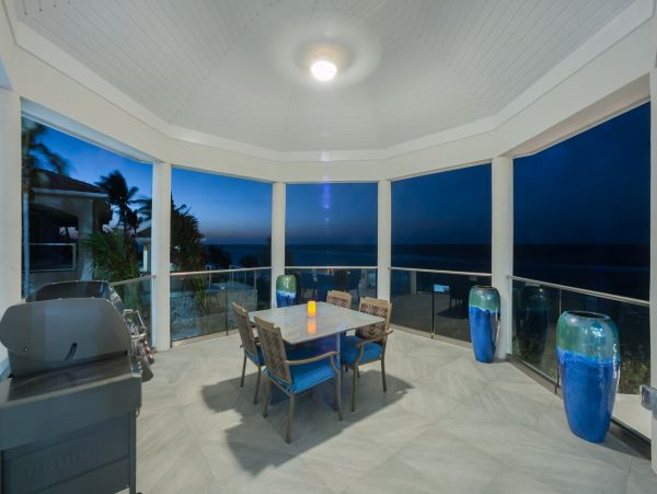 Cayman Islands Home 985338