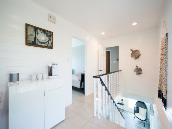 Cayman Islands Home 985339