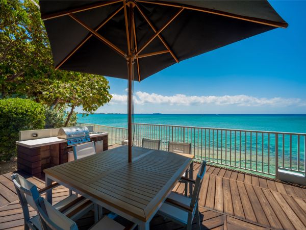 Cayman Islands Home 985339