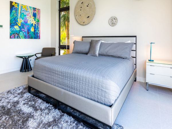 Cayman Islands Home 985340