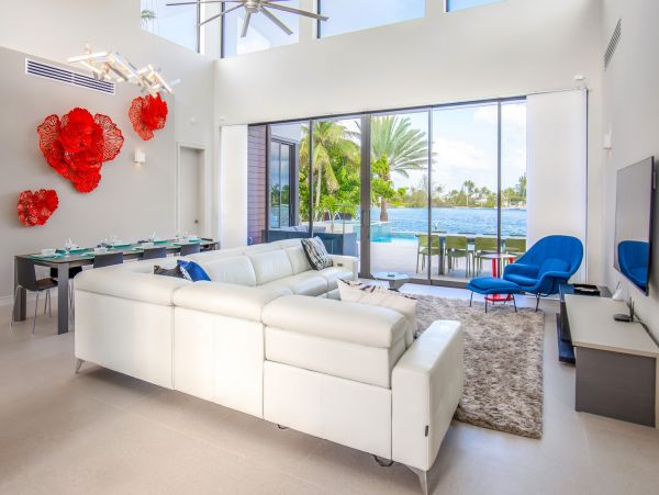 Cayman Islands Home 985340