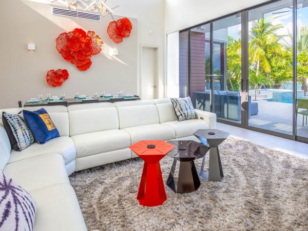 Cayman Islands Home 985340