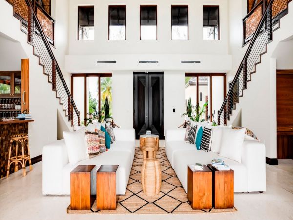 Amazing Chic Design Beachfront Home