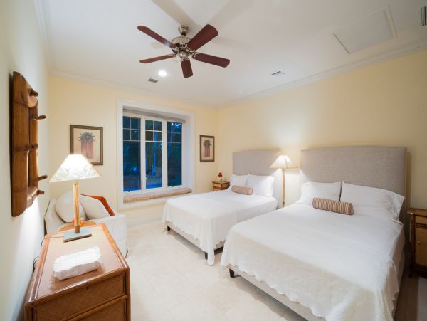 Cayman Islands Home 985343