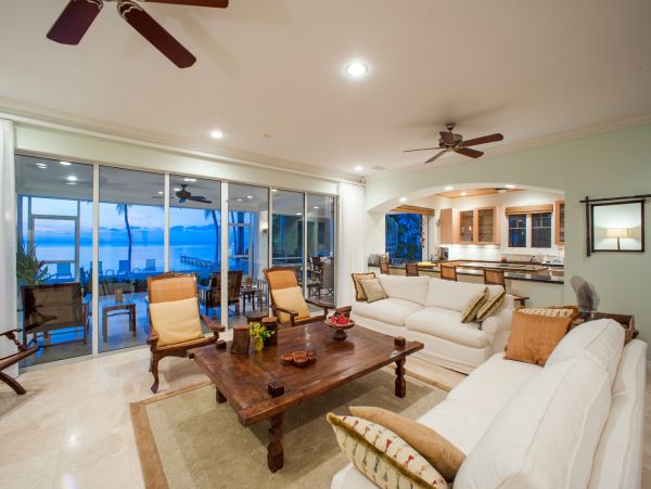 Cayman Islands Home 985343