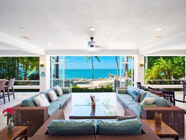 Cayman Islands Home 985343