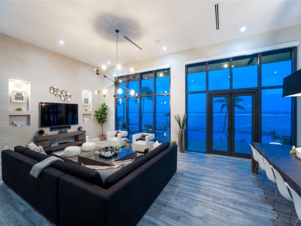 Cayman Islands Home 985344
