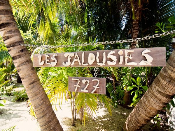 Cayman Islands Home 985346