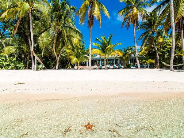 Cayman Islands Home 985346