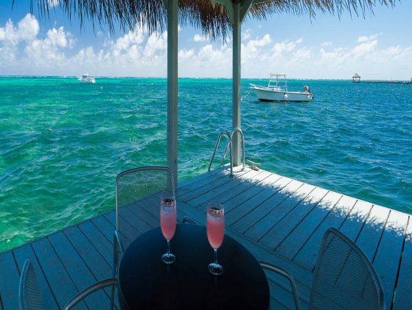 Cayman Islands Home 985347