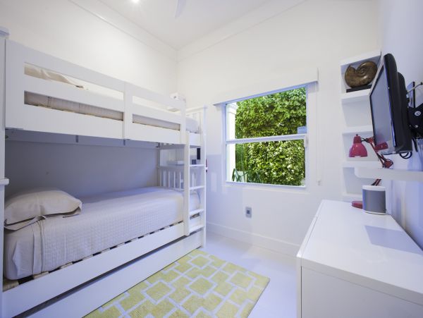 Cayman Islands Home 985348