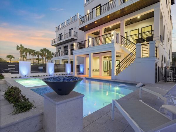 Short Walk to Beach Miramar Vacation Home Private Pool
