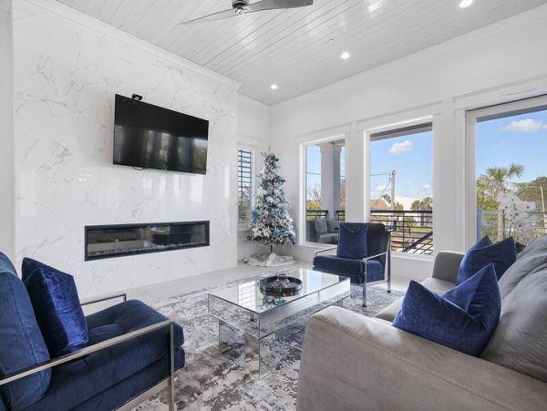 Short Walk to Beach Miramar Vacation Home Private Pool