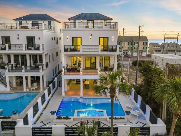 Short Walk to Beach Miramar Vacation Home Private Pool