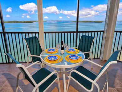 Two Bedroom Rental Sleeps Six Guests in Fort Myers