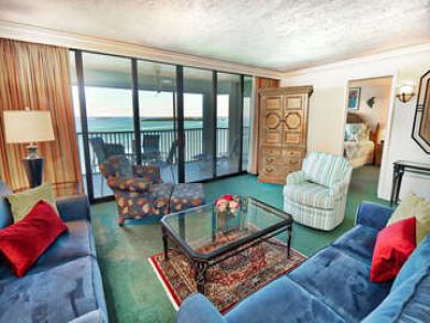 Two Bedroom Rental Sleeps Six Guests in Fort Myers
