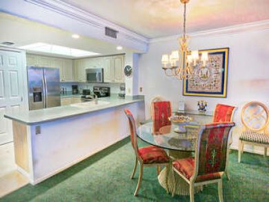 Two Bedroom Rental Sleeps Six Guests in Fort Myers