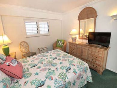 Two Bedroom Rental Sleeps Six Guests in Fort Myers